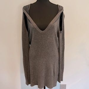 Cache sweater tunic with open shoulder